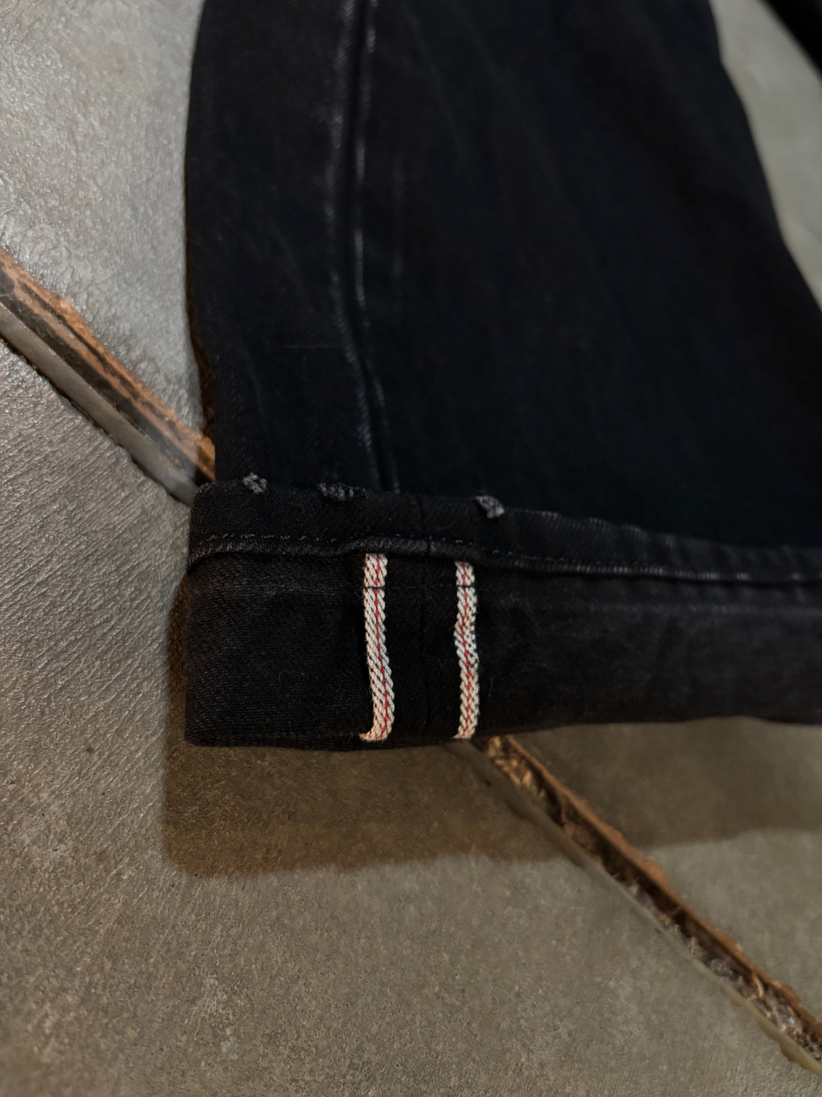 (INTEREST ORDER) Black Wide Leg Selvedge Denim Jeans